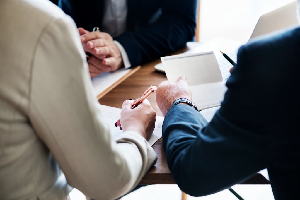 ventajas de fusionar empresas
